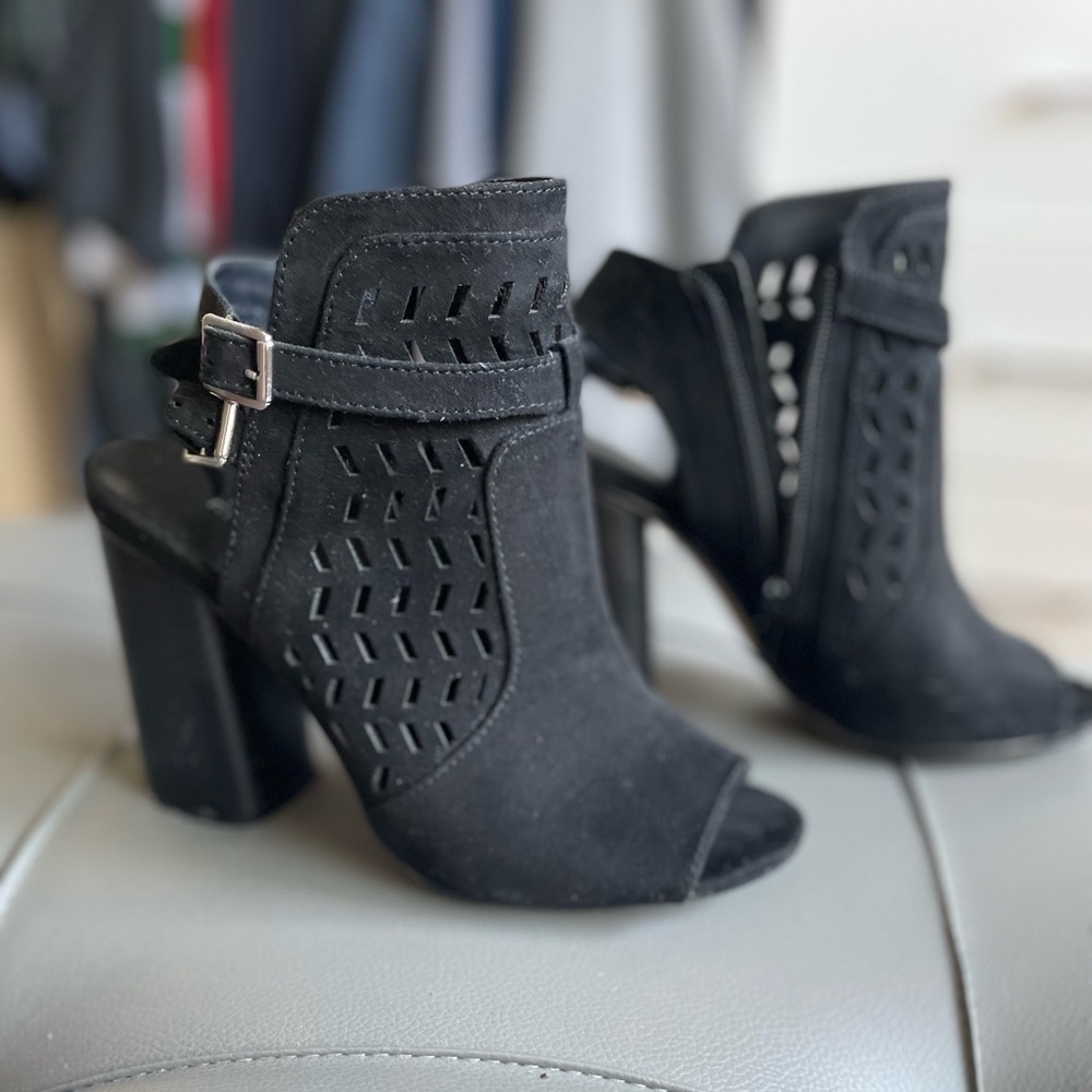 Black Madden Girl Open toe ankle boots